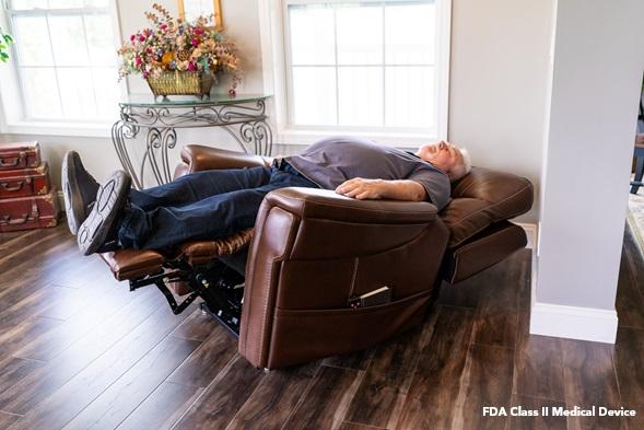 Zero Gravity / Multiple-Position Heavy-Duty Lift Chair — photo 1 of 4
